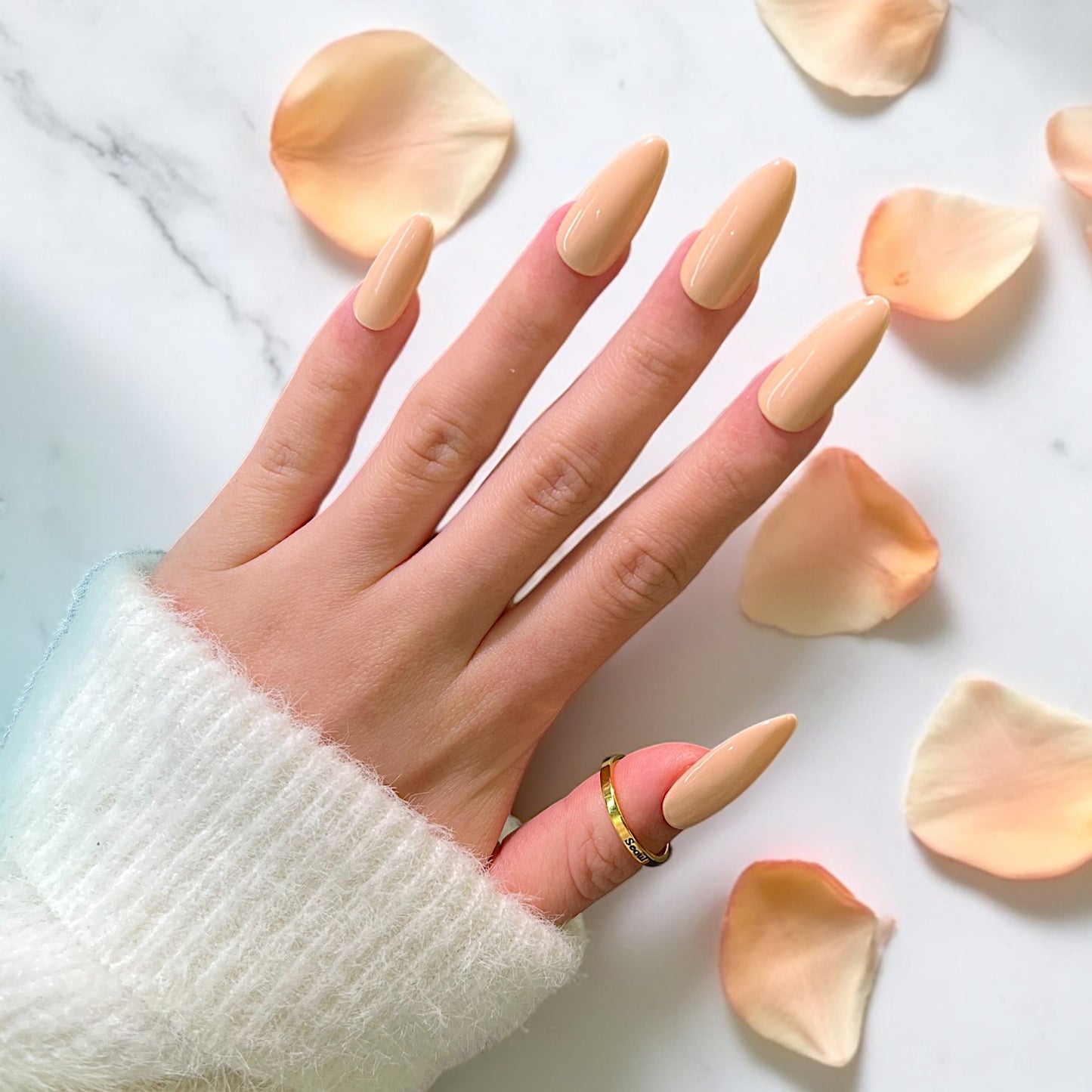 G014 - Peach Petal