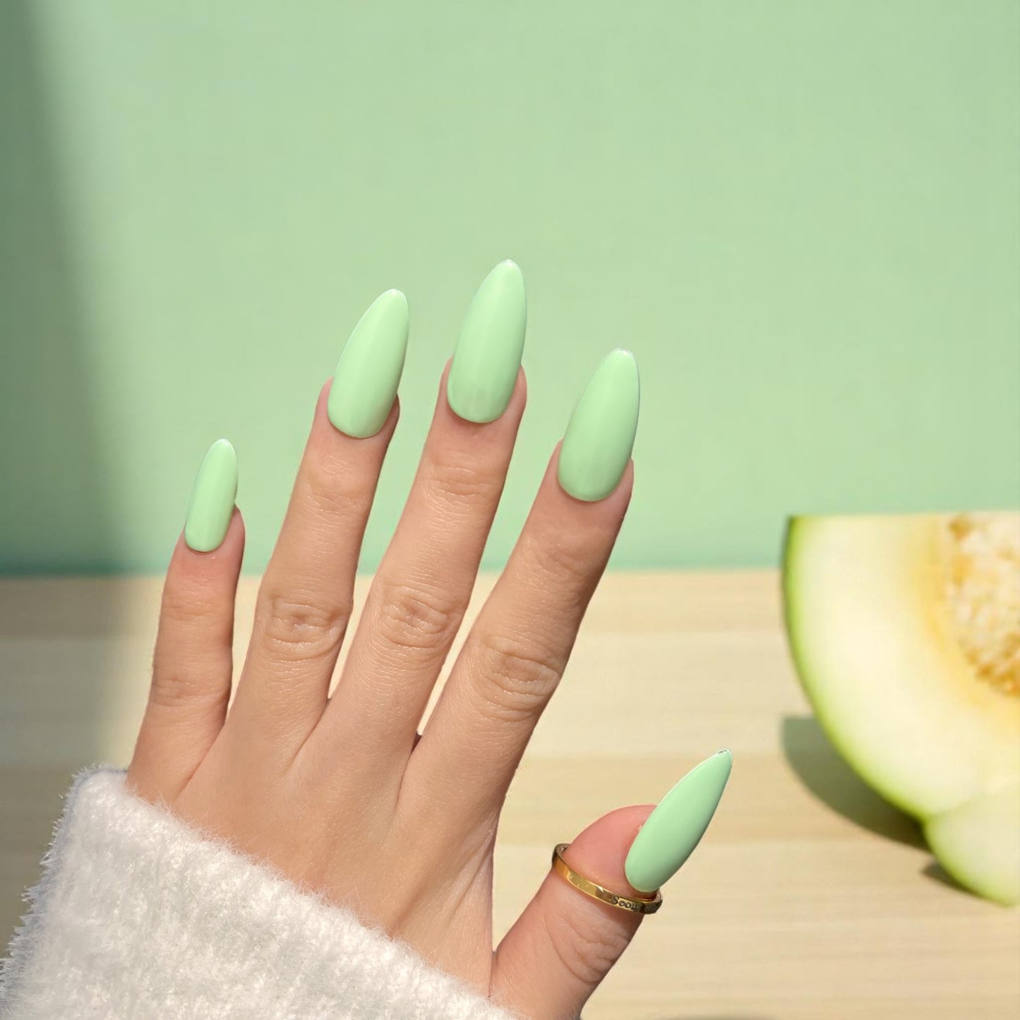 G054 - Honeydew