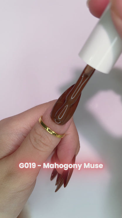 G019 - Mahogany Muse